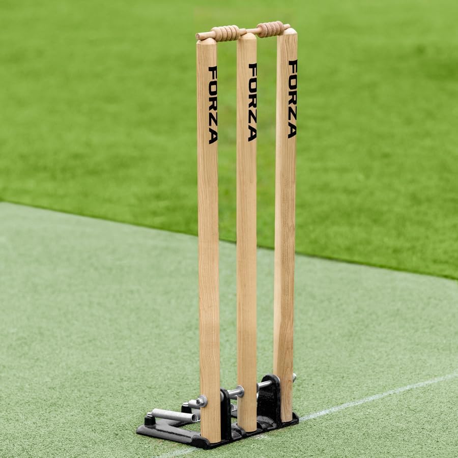 FORTRESS Forza Spring Back Cricket Stumps â Freestanding Wicket Set