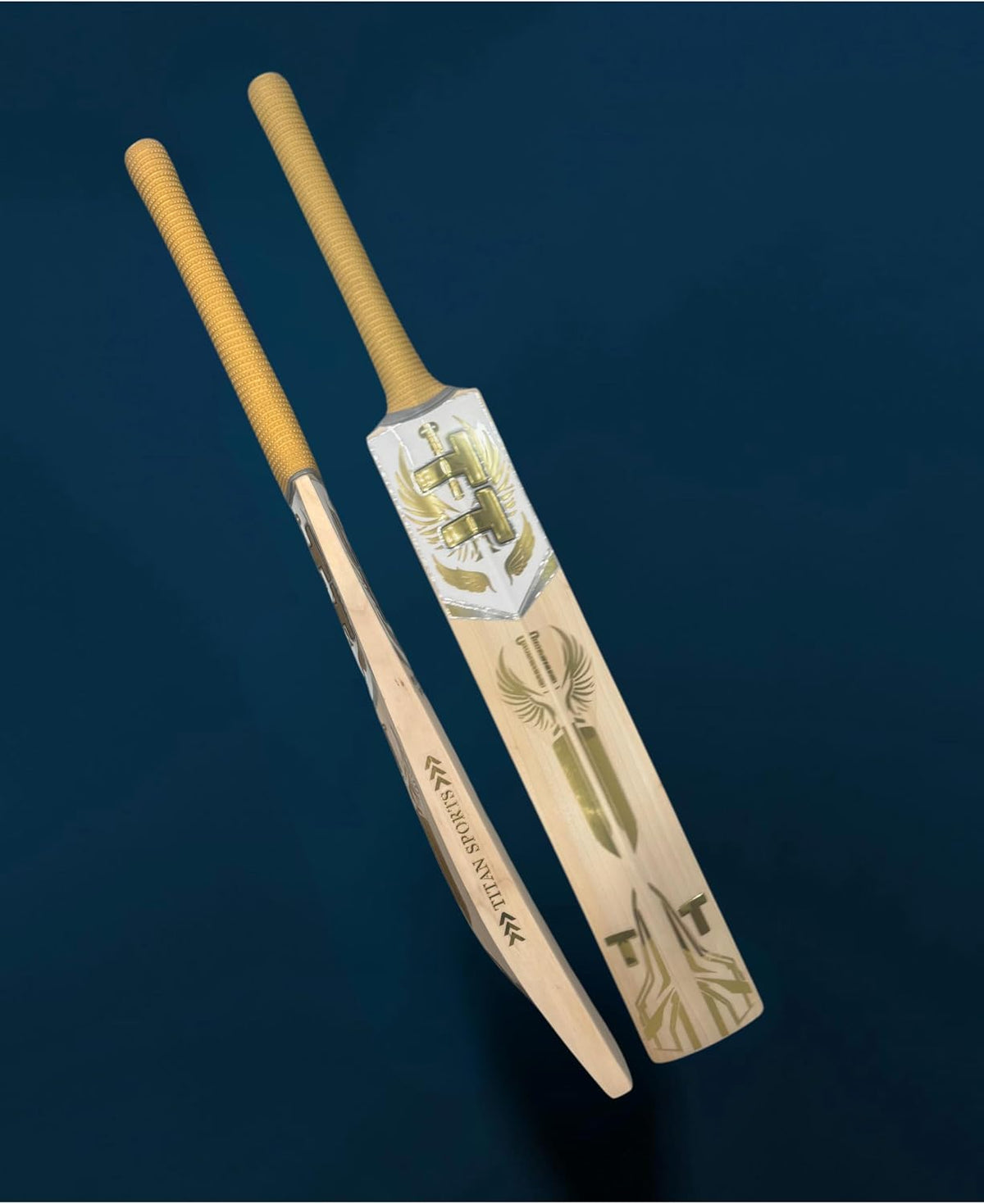 Titan English Willow Divine Cricket Bat Full Size Short Handle Grade 3 Lightweight & Handcrafted for Power and Control Ideal for Club & League Play with Free Hard Leather Ball