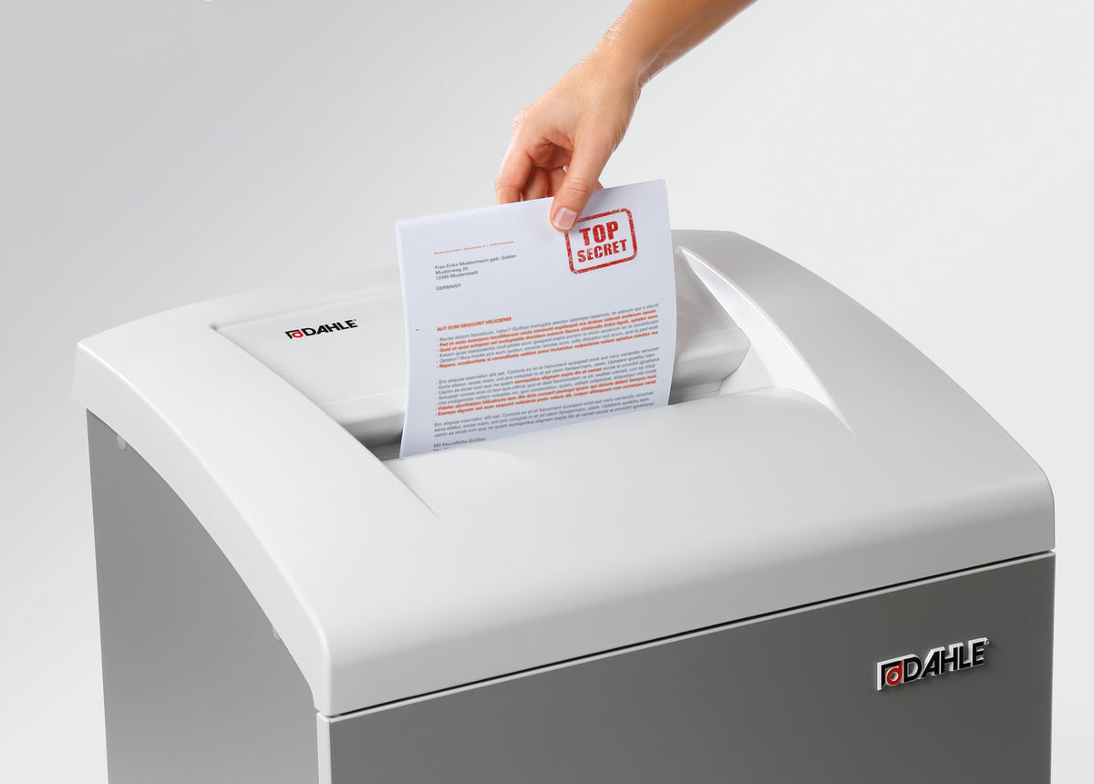 Dahle 50464 Paper Shredder, Cross Cut, P-4 Security, German Engineered, Jam Protection, Oil Free, SmartPower, Shreds CDs, 24 Sheet Max, 30 Gal Bin