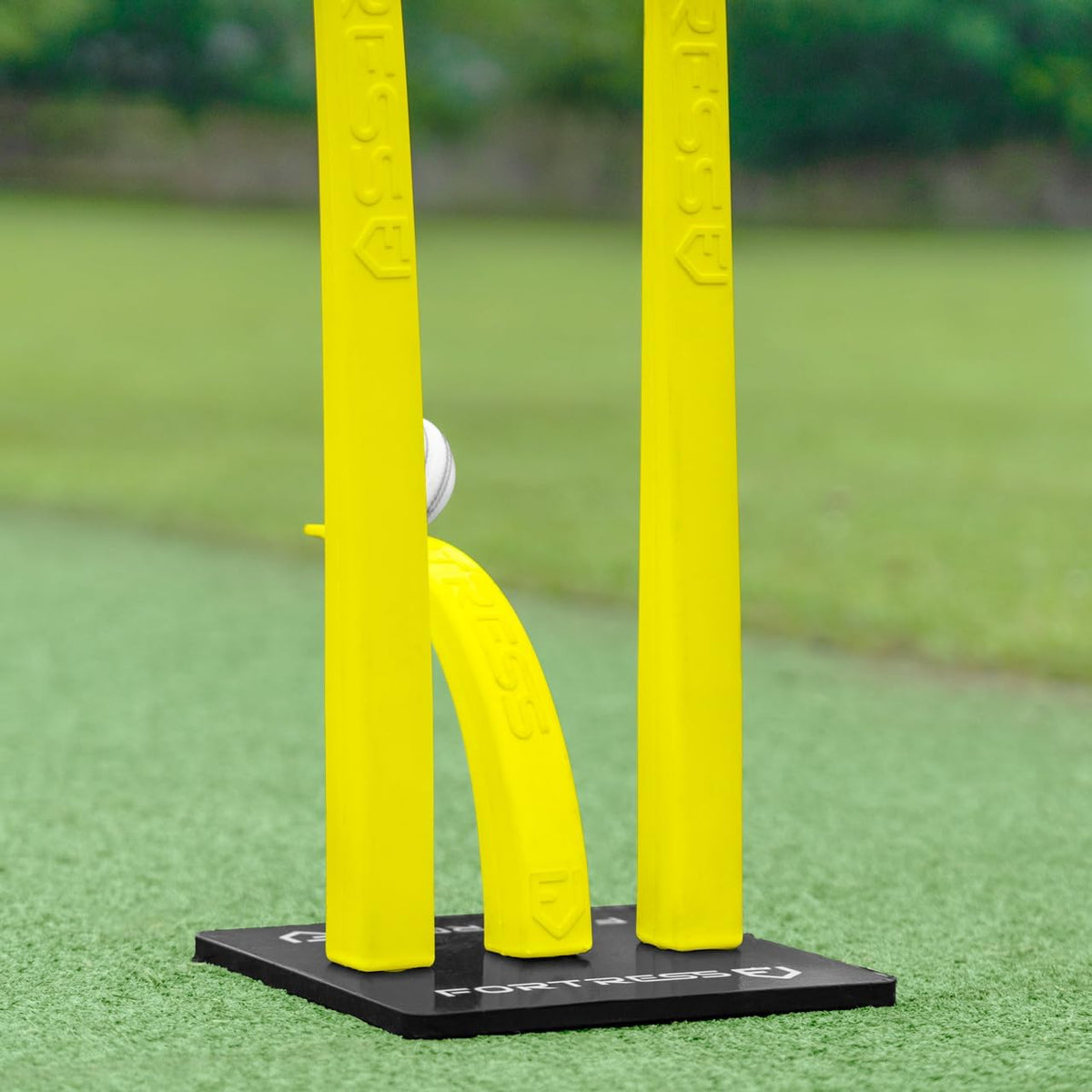 FORTRESS Flexi Cricket Stumps [Multi Pack with Base] | Cricket Training Equipment | Suitable for Bowling & Fielding Drills