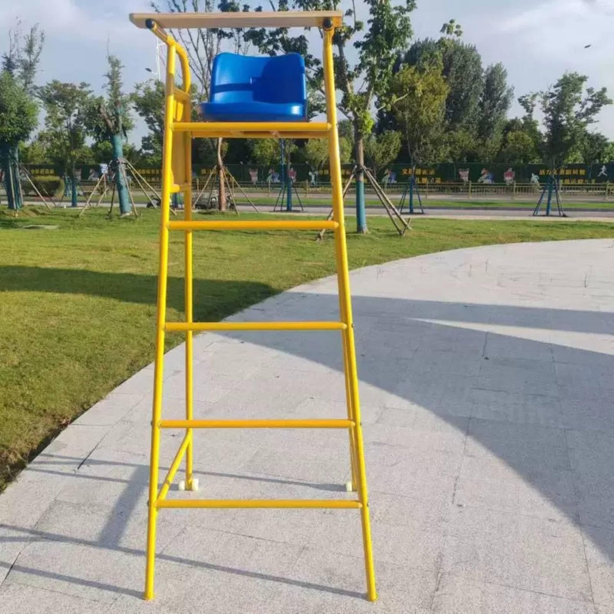 Sports Official Seat Volleyball Referee Chair Umpire Stand Ladder Metal Frame Molded Seat Elevated Viewing Position with Side Panels Suitable for