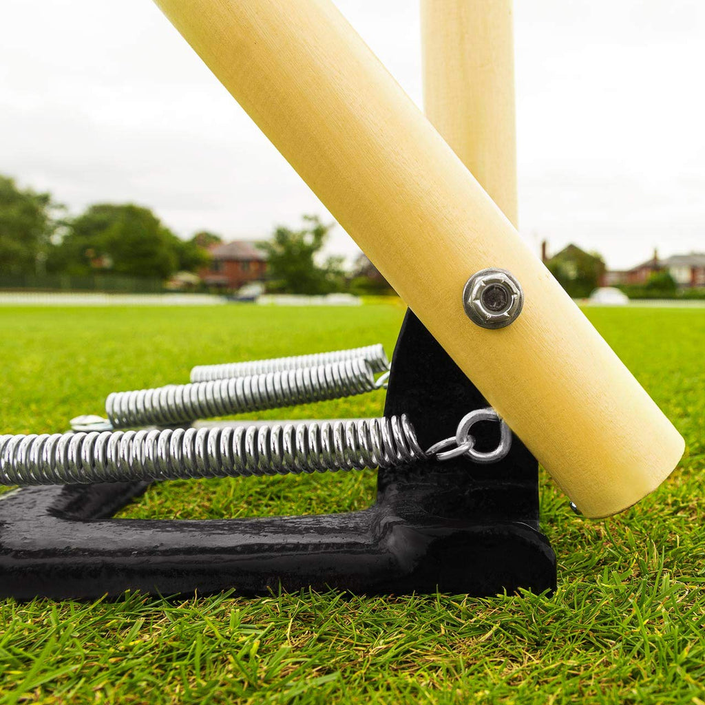 FORTRESS Forza Spring Back Cricket Stumps â Freestanding Wicket Set