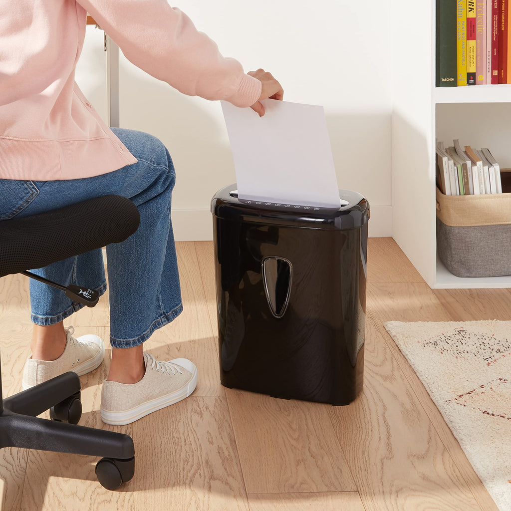 Amazon Basics 150-Sheet Autofeed Micro-Cut Paper and Credit Card Shredder, High Security Level P-4 with 8.5-Gallon Bin, 60-Minute Continuous Run Time, Black